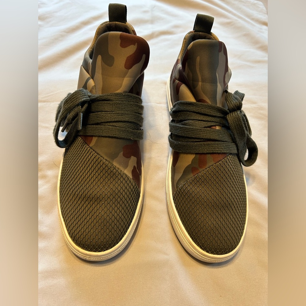 Gently Used Steve Madden Camouflage Women's Sneakers